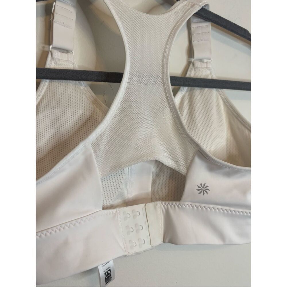 Athleta EUC white zipper front sports bra Size medium - Picture 4 of 7